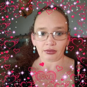 Meet your Posher, Carrie